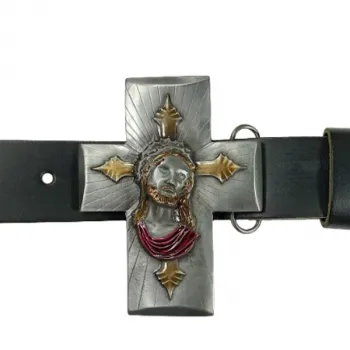 Gürtelschnalle Jesus - ein Kreuz mit dem Abbild von Jesus am Gürtel
