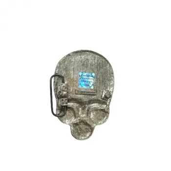 Gürtelschnalle Totenkopf mit schwarzen Flammen hinten