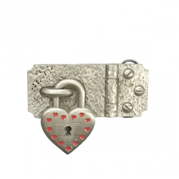 Belt Buckle Heart Lock