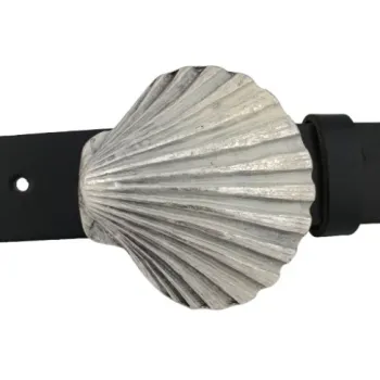 Design Belt Buckle Shell large silver cream from Umjubelt - at buckle