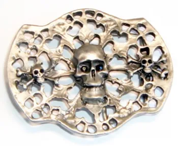 Gürtelschnalle Totenkopf + Verzierungen