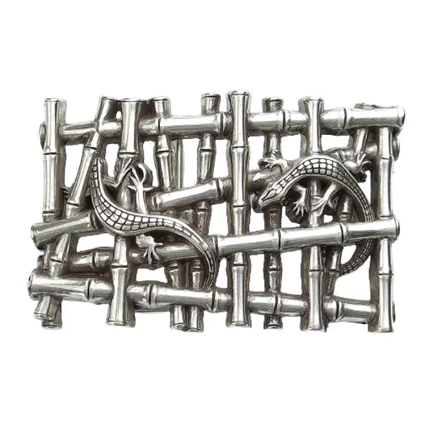 Design Buckle Gecko