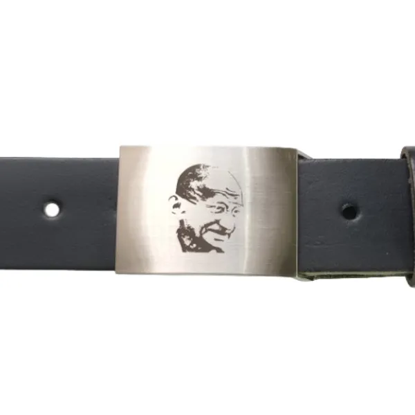 Gürtelschnalle Mahatma Gandhi Laser graviert am Gürtel