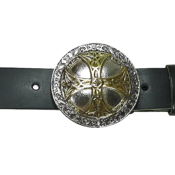Gürtelschnalle Keltisches Kreuz am Gürtel