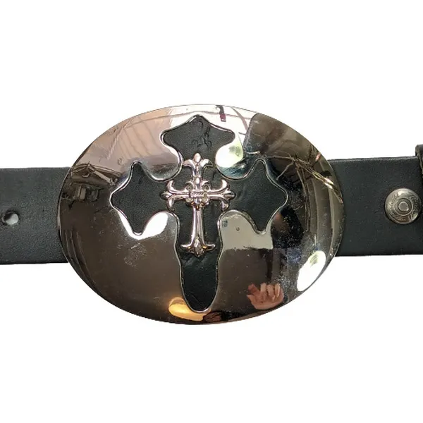 Gürtelschnalle Kreuz mit Gürtel