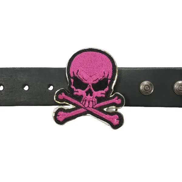Gürtelschnalle Totenkopf violett mit Gürtel